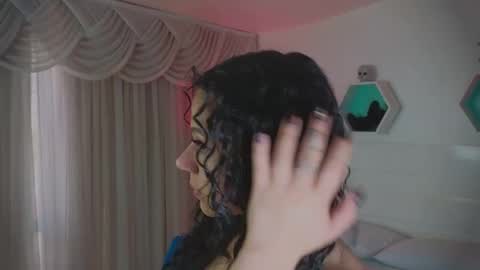 Snapshot of farahh_magdaly chatting on October 22, 12:05 pm Farah online show from October 22, 12:05 pm