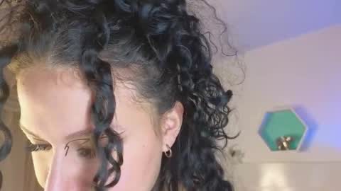 Snapshot of farahh_magdaly chatting on November 24, 12:05 pm Farah online show from November 24, 12:05 pm