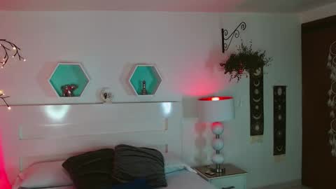 Farah online show from February 7, 12:09 pm