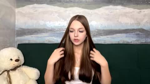 Anna Scovich online show from October 27, 2:21 pm