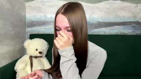 Anna Scovich online show from November 6, 12:39 pm