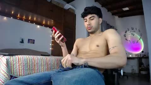 farid_24 online show from April 2, 1:47 am