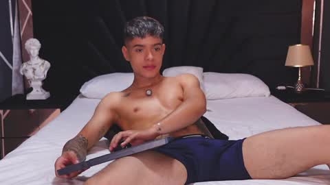 farid_jake_ online show from January 14, 2:29 am