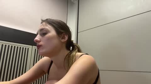 Snapshot of faseremx chatting on March 1, 5:31 am Gattino online show from March 1, 5:31 am