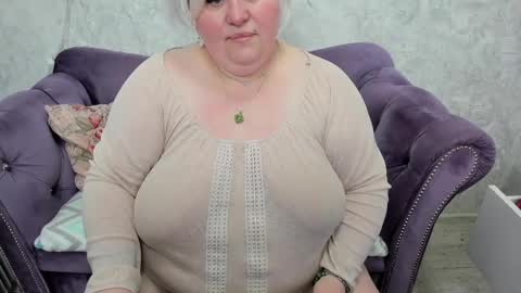 fashiona online show from January 30, 3:44 am