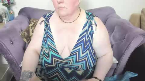 fashiona online show from February 2, 9:24 pm