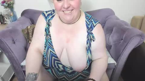 fashiona online show from March 13, 9:43 pm