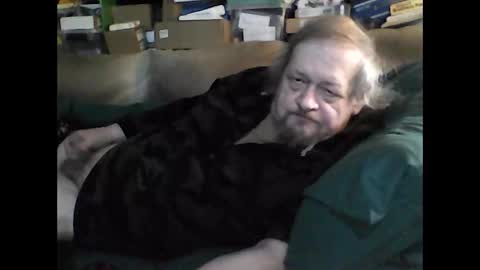 Snapshot of fasteddysex chatting on October 28, 4:49 am HoneyCumJuice4U online show from October 28, 4:49 am
