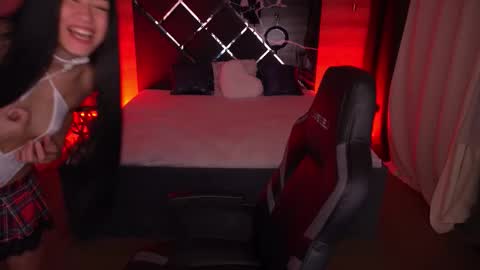 Snapshot of fatalenellie chatting on October 28, 9:39 pm Nellie online show from October 28, 9:39 pm