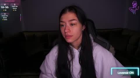 Snapshot of fatalenellie chatting on December 1, 10:26 pm Nellie online show from December 1, 10:26 pm