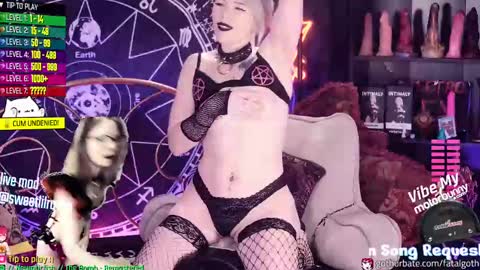  Lily  Waifu  online show from February 18, 2:27 am