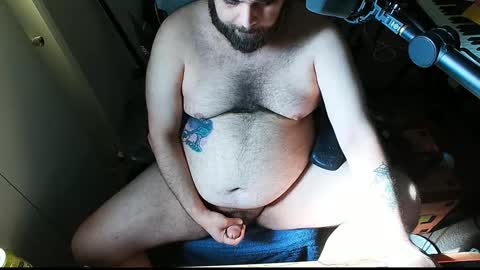 Snapshot of fatcockwizard chatting on February 10, 6:24 pm fatcockwiz online show from February 10, 6:24 pm