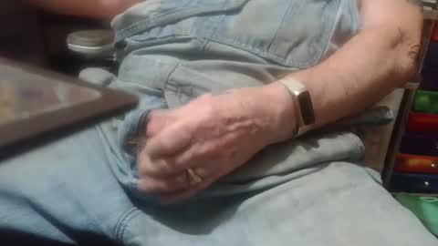 Fred. online show from April 20, 7:48 pm