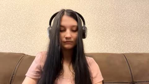 Aurora 18yo online show from January 15, 7:24 am