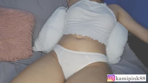 kamipink88 online show from December 13, 12:42 am