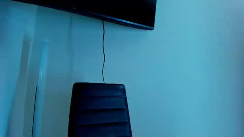 Snapshot of favid95 chatting on March 21, 2:38 am favid95 online show from March 21, 2:38 am