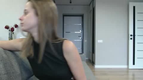 favoriteyour online show from September 12, 11:32 am