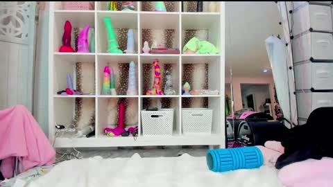 fawnmoonx online show from March 2, 5:23 am