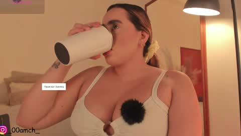 Snapshot of fay_miller2 chatting on May 10, 11:43 pm welcome to my world online show from May 10, 11:43 pm