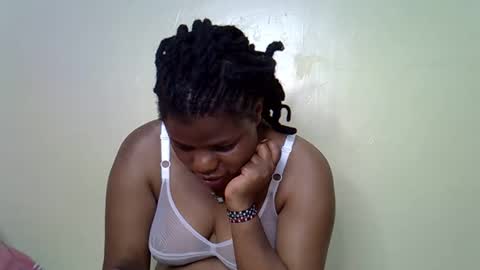 Snapshot of fayzah_fah chatting on March 26, 7:03 am Faith online show from March 26, 7:03 am