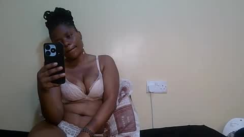 Snapshot of fayzah_fah chatting on April 23, 6:54 pm Faith online show from April 23, 6:54 pm