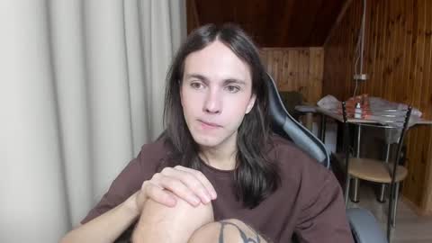 Snapshot of fcherthth chatting on December 21, 2:09 am Mark online show from December 21, 2:09 am