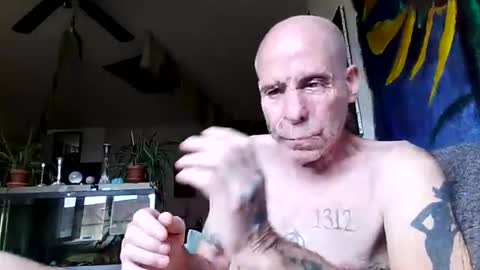 Snapshot of fcker01 chatting on June 30, 3:02 pm fcker01 online show from June 30, 3:02 pm