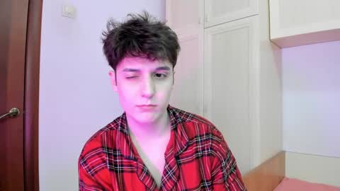 Snapshot of fckmikh chatting on December 26, 4:14 pm Michael online show from December 26, 4:14 pm