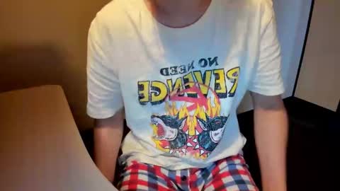 Snapshot of fckmikh chatting on October 26, 1:17 pm Michael online show from October 26, 1:17 pm