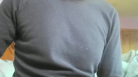 Snapshot of feardubh chatting on March 11, 10:32 am feardubh online show from March 11, 10:32 am