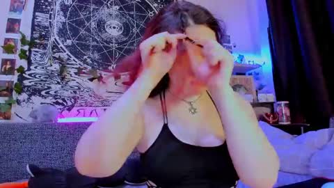 Snapshot of fearlessdiva_x chatting on June 7, 2:05 am Diva online show from June 7, 2:05 am