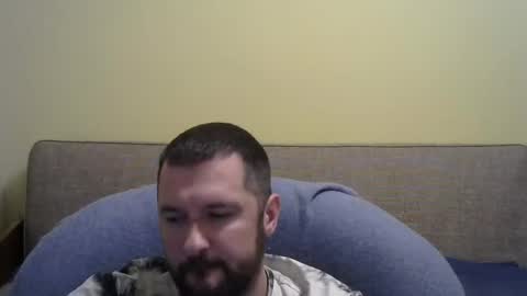 Snapshot of feb82 chatting on February 18, 2:35 pm feb82 online show from February 18, 2:35 pm