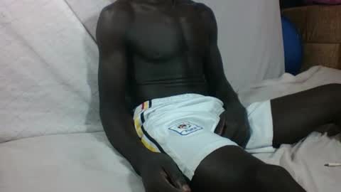 Snapshot of feelersfuck chatting on January 13, 8:19 am feelersfuck online show from January 13, 8:19 am