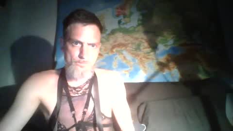 Snapshot of feelfemdom chatting on July 3, 10:16 pm feelfemdom online show from July 3, 10:16 pm