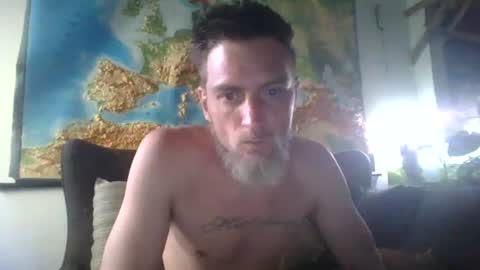 Snapshot of feelfemdom chatting on July 14, 5:29 pm feelfemdom online show from July 14, 5:29 pm