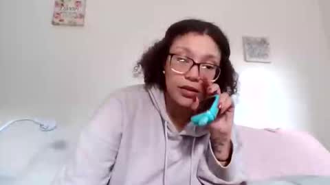 Soley online show from November 14, 4:49 pm