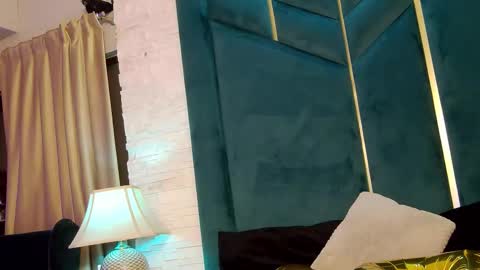 FeetVibe online show from November 13, 8:13 am