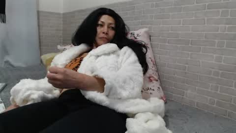Felina Hot online show from June 24, 4:00 am