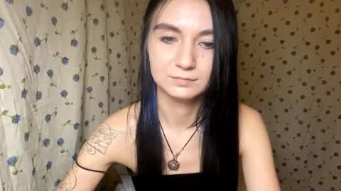 Lola online show from March 13, 8:48 pm