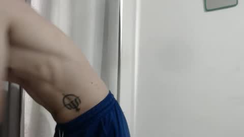 Snapshot of felipe227 chatting on September 10, 5:02 pm jhonatan felipe online show from September 10, 5:02 pm