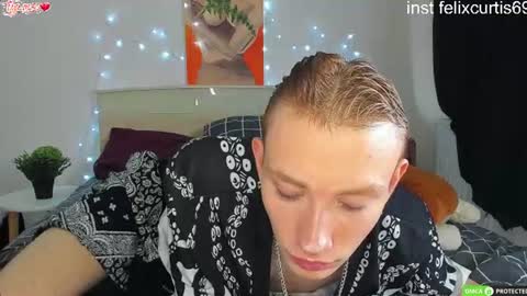 felixcurt online show from August 2, 8:02 am