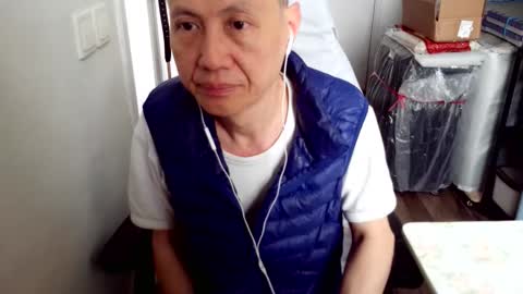 felixlau online show from December 20, 3:24 am