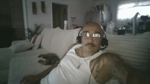 felixrlarios25 online show from July 28, 10:42 pm
