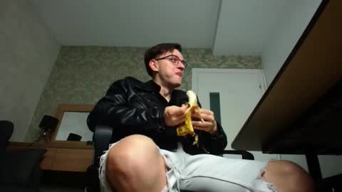 Snapshot of felixstark chatting on October 25, 4:20 am FelixStark online show from October 25, 4:20 am