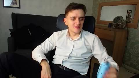 Snapshot of felixstark chatting on November 27, 4:58 am FelixStark online show from November 27, 4:58 am