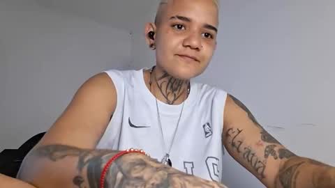 Snapshot of femboy666sixx_ chatting on April 28, 11:59 am GABY666 online show from April 28, 11:59 am