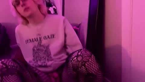 Snapshot of femboypixie chatting on May 18, 1:35 am That Lewd Femboy online show from May 18, 1:35 am