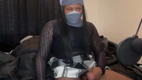 femboytoosie online show from January 27, 8:17 pm