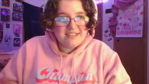 Snapshot of femcelsam chatting on April 5, 4:09 am femcelsam online show from April 5, 4:09 am