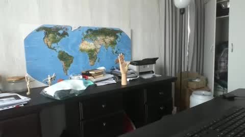 Snapshot of femdomsubby chatting on December 5, 10:12 pm femdomsubby online show from December 5, 10:12 pm